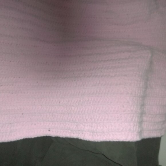 BABY BLANKET, HAND MADE, CROCHET PINK NEW NEVER USED - Picture 3 of 6